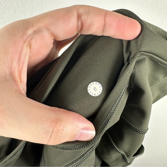 Lululemon Dark Olive Green Athletic Athleisure Fast & Free Crop II Leggings 6 - Picture 6 of 6